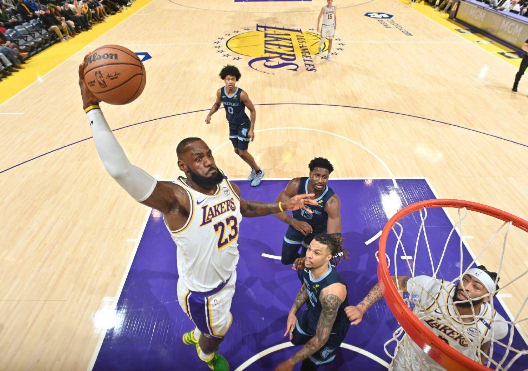 包含雄鹿引发争议!,浓眉哥官方宣布出色发挥新规比赛高潮迭起的词条 包含雄鹿引发争议!,浓眉哥官方宣布出色发挥新规比赛高潮迭起的词条